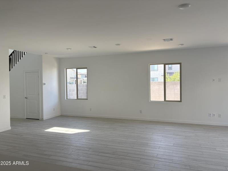 CP30 Lot 148 - Dining Area