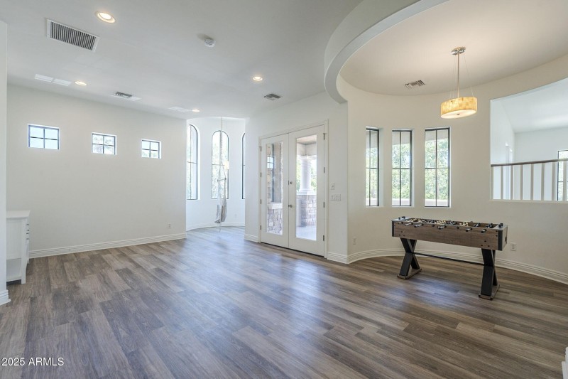 020_Upstairs Landing