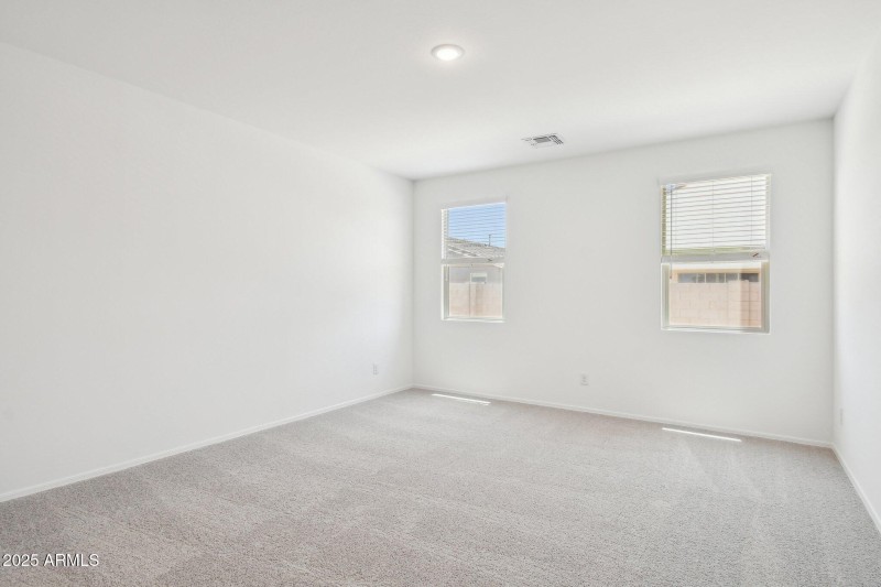 22-web-or-mls-W Mellen Ln-2005-022