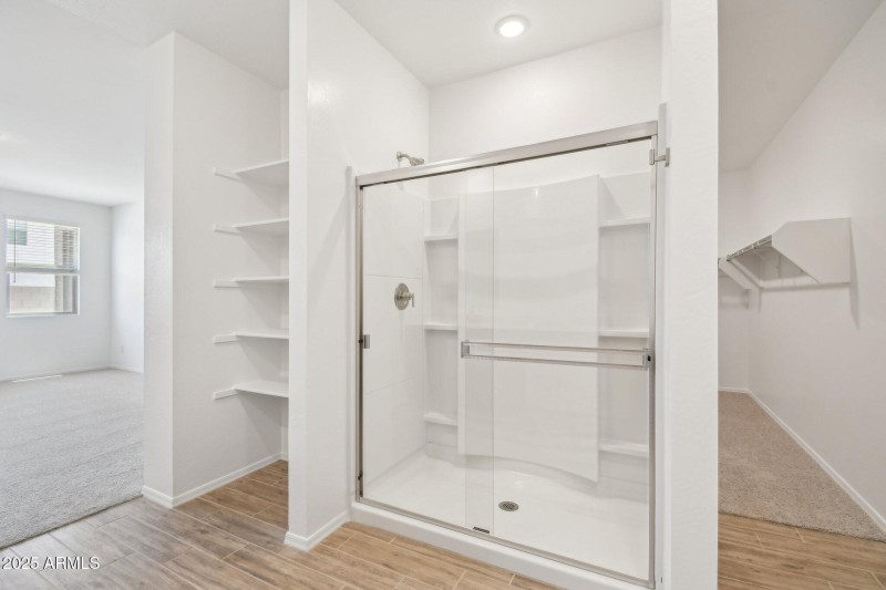 32-web-or-mls-W Mellen Ln-2005-032