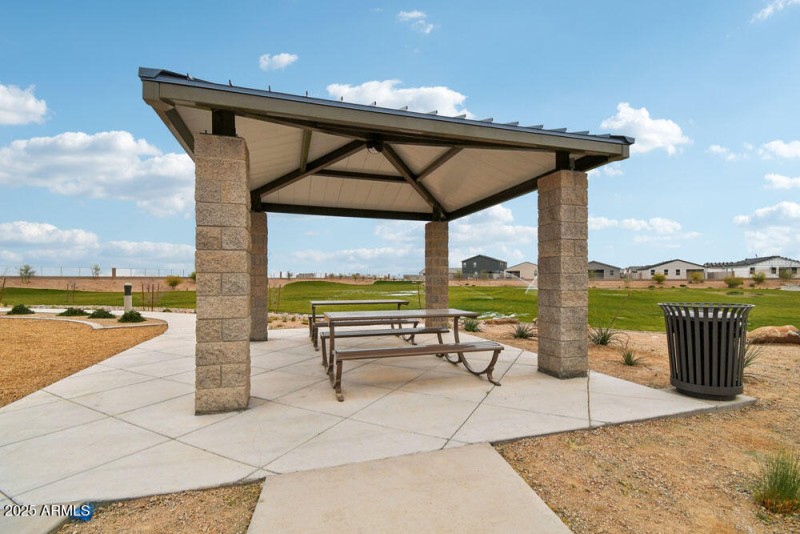 42-web-or-mls-N Eva Ln-904