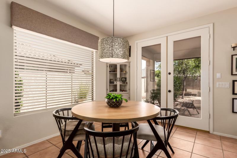 13 - Desert Honeysuckle