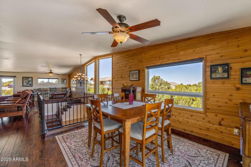 2335VoyagerCir-Overgaard-AZ-24