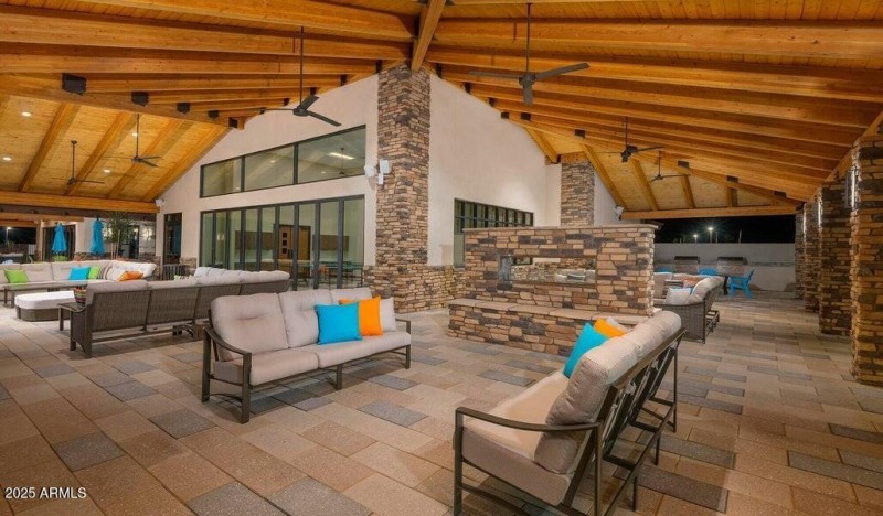 039 Clubhouse Patio at Heritage Asante