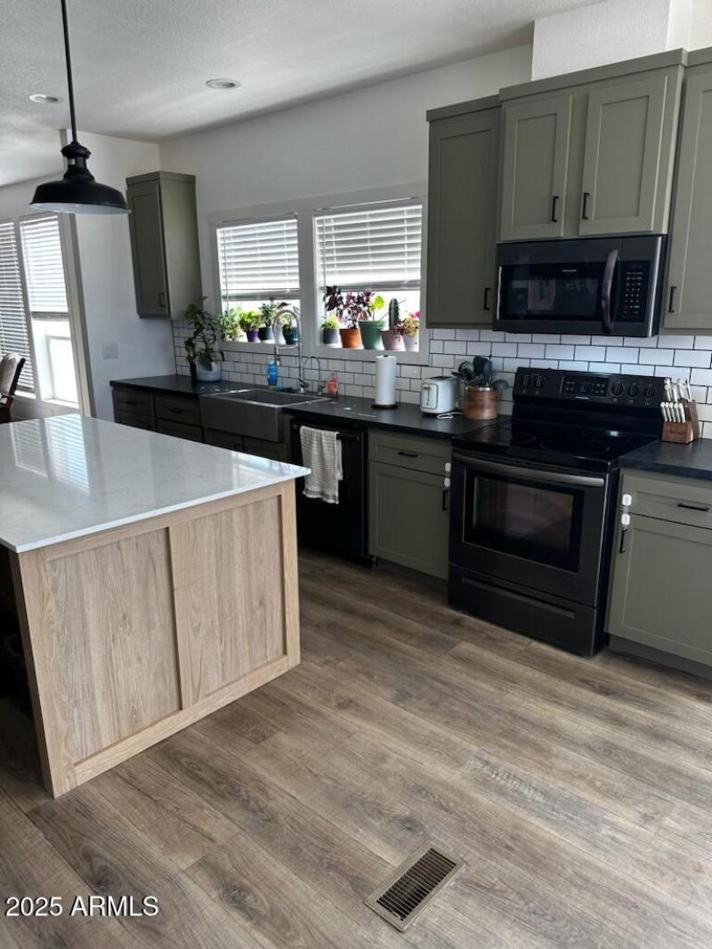 -8488080546276022146