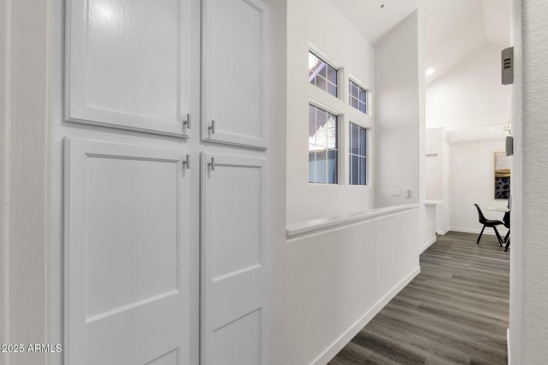 30-web-or-mls-1633-e-lakeside-dr-127