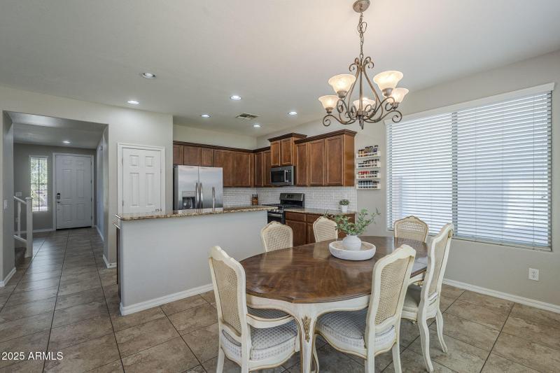 20-web-or-mls-Pelican-20