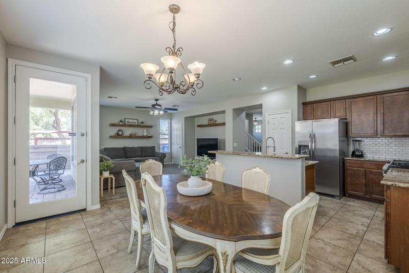 21-web-or-mls-Pelican-21