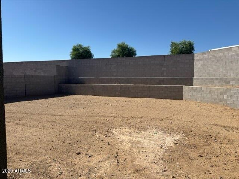 22563 W Pontiac Drive