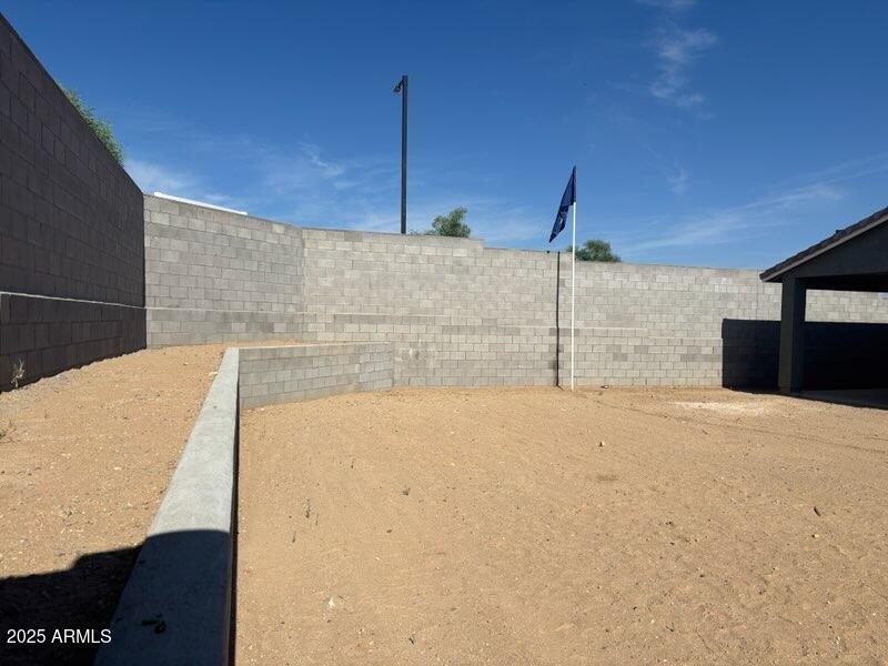 22563 W Pontiac Drive