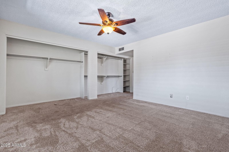 9-web-or-mls-3747 W Aire Libre Ave--5