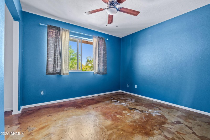 12-web-or-mls-3747 W Aire Libre Ave--8