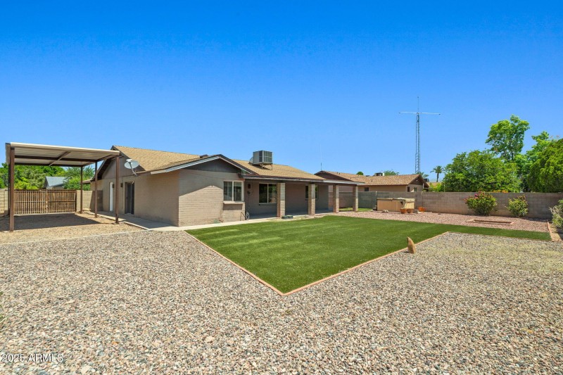 40-web-or-mls-3747 W Aire Libre Ave--36