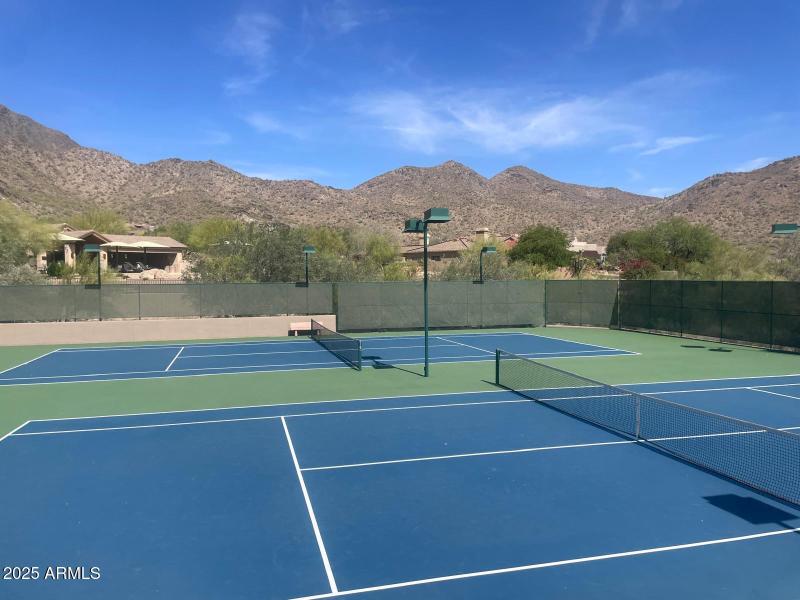 100 Hills tennis court