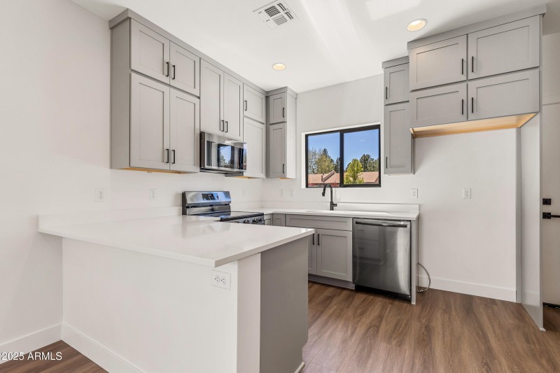 302 W Oak Ave Lot 12-11