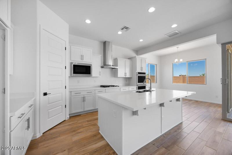 hj-az-phoenix-stonehaven-voyage-adelaide