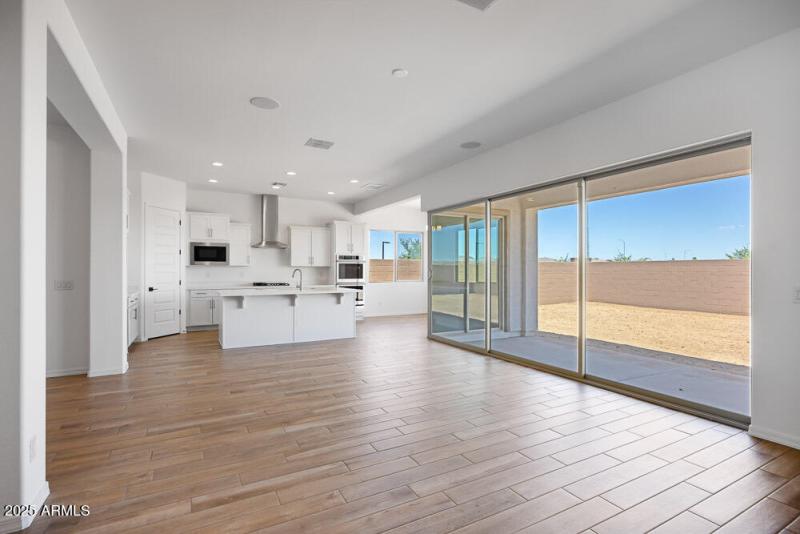 hj-az-phoenix-stonehaven-voyage-adelaide