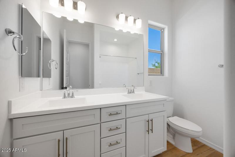 hj-az-phoenix-stonehaven-voyage-adelaide