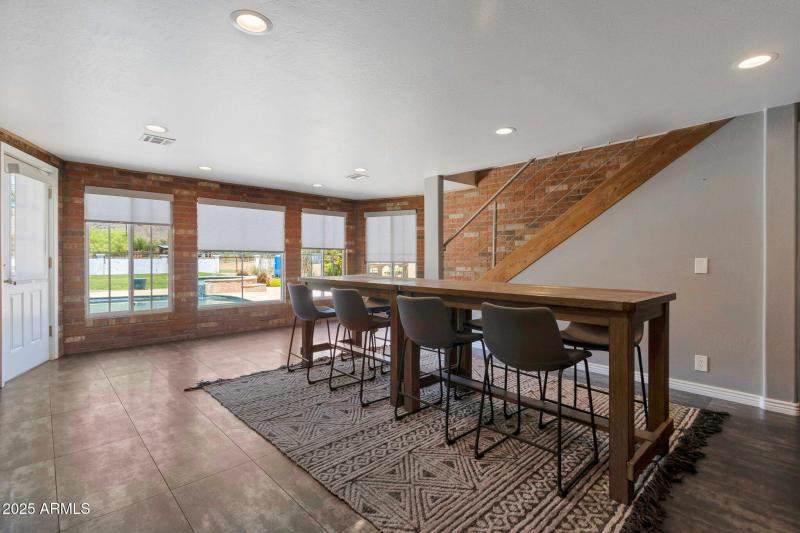 11-web-or-mls-Qp-4423