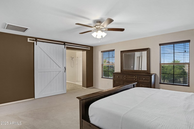 Upstairs primary bedroom