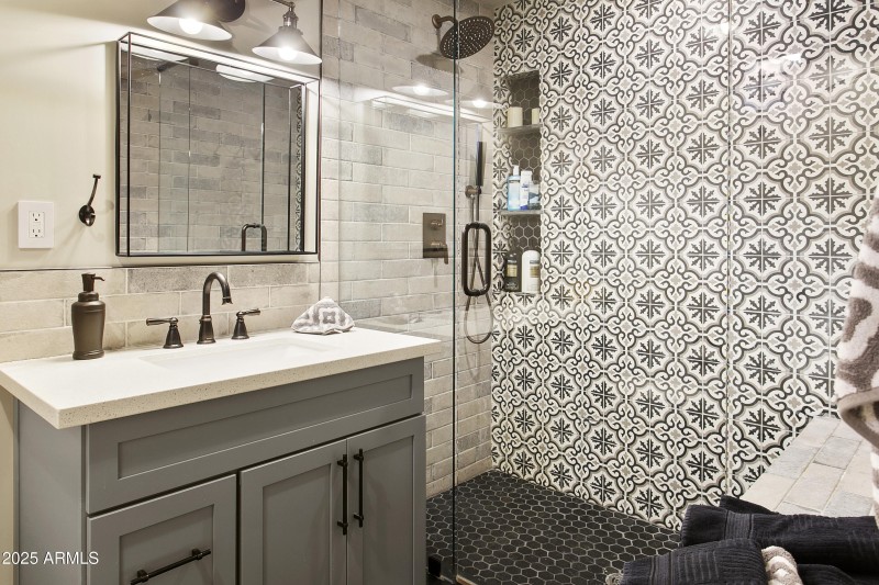 Guest House Bathroom