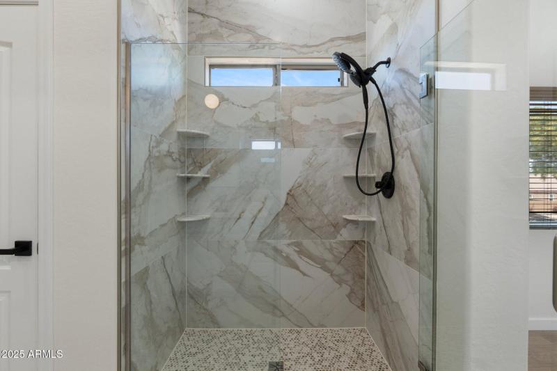 67-web-or-mls-DSC06910 copy