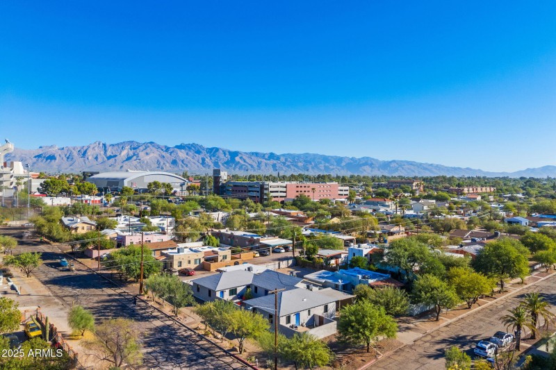3-web-or-mls-300 N Cherry Ave - MLS Ima