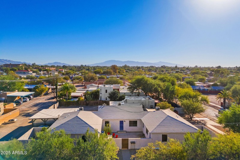 4-web-or-mls-300 N Cherry Ave - MLS Ima