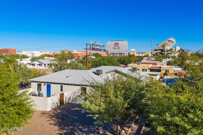 5-web-or-mls-300 N Cherry Ave - MLS Ima
