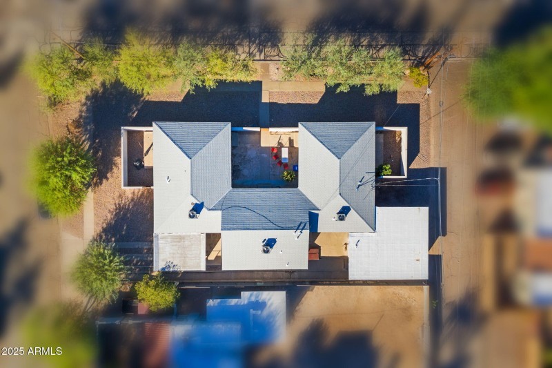 14-web-or-mls-300 N Cherry Ave - MLS Im