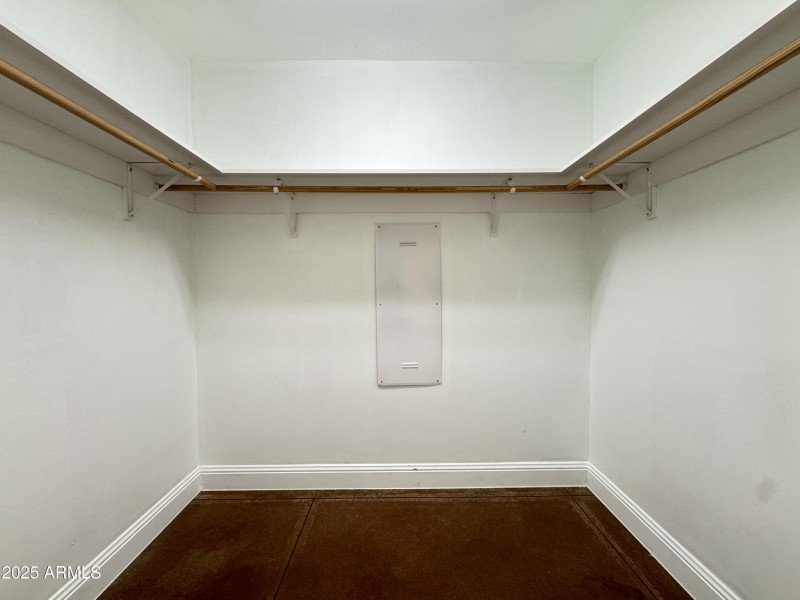Walk In Closet