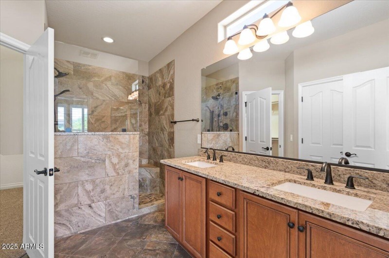 019-Primary bathroom
