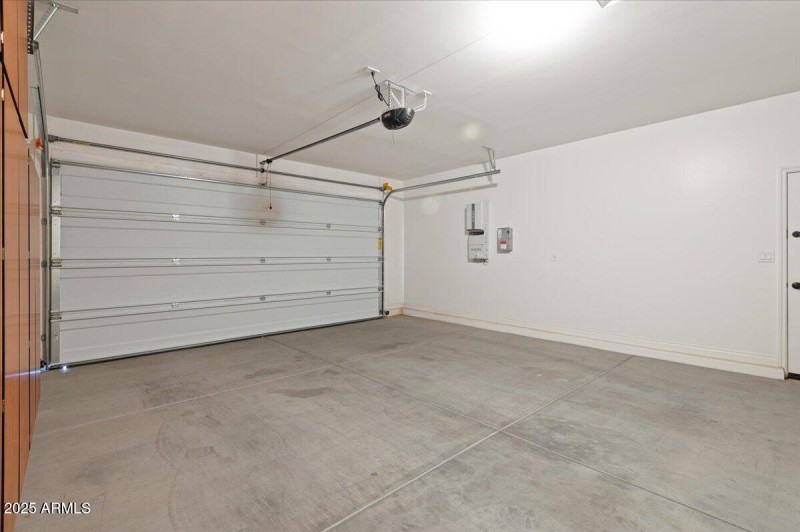 037-Garage