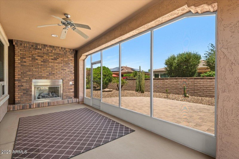 040-Back patio
