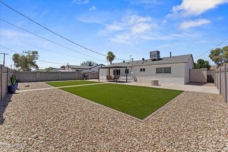 25-025-rear-exterior