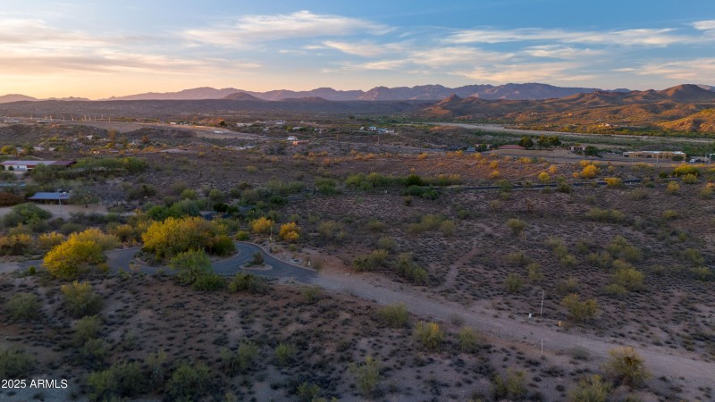 1055 W Monte Vista 00016