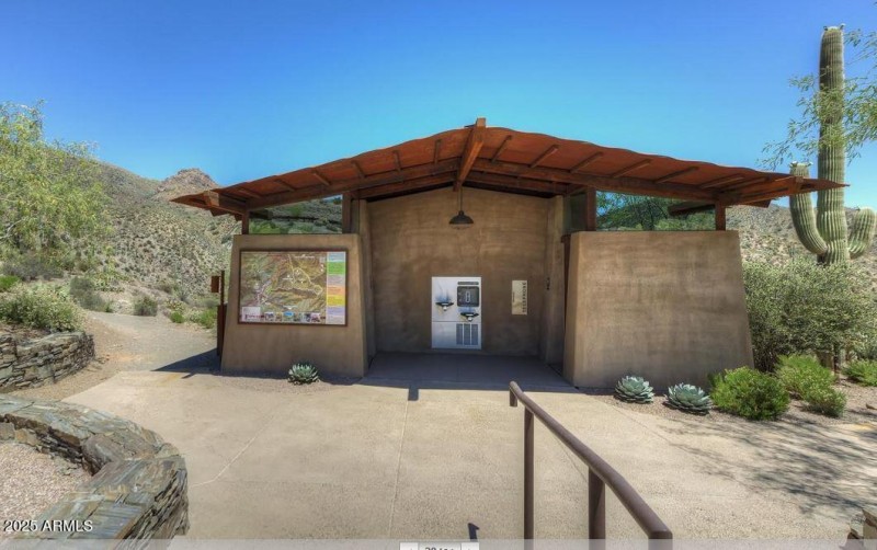 Trails trailhead facilities