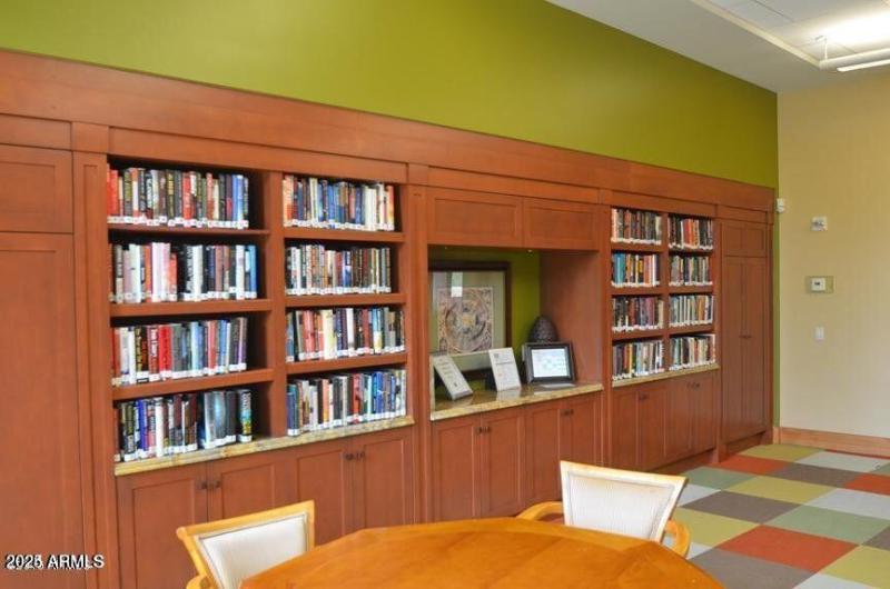 Kiva Club Library