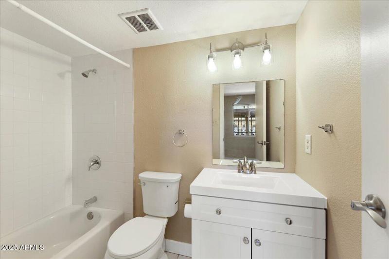 2nd -Primary Bathroom