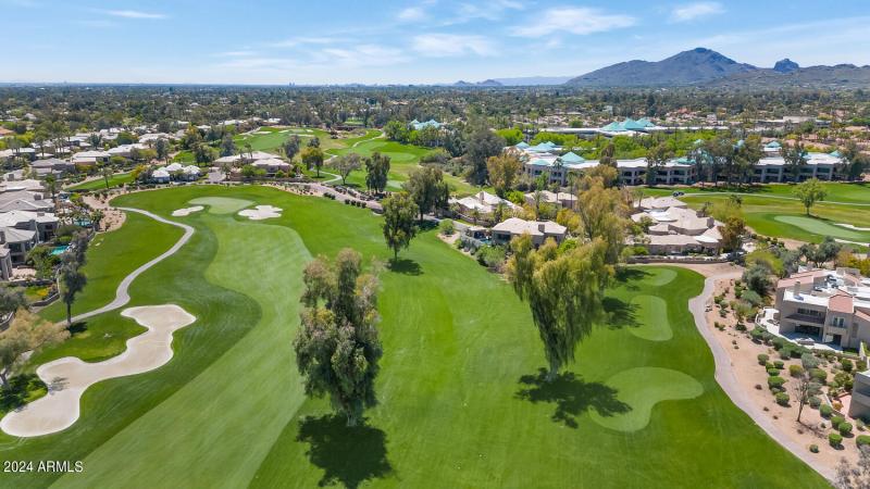 7710 E Gainey Ranch Rd-large-040-013-771