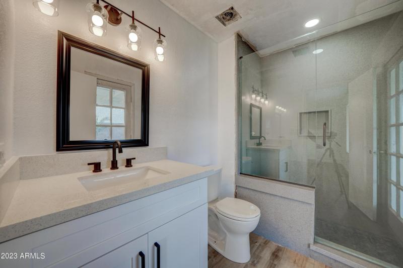 7113 W Sunnyside -22