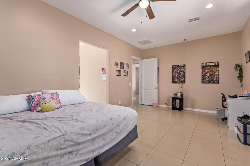 0022-22 - Indian School