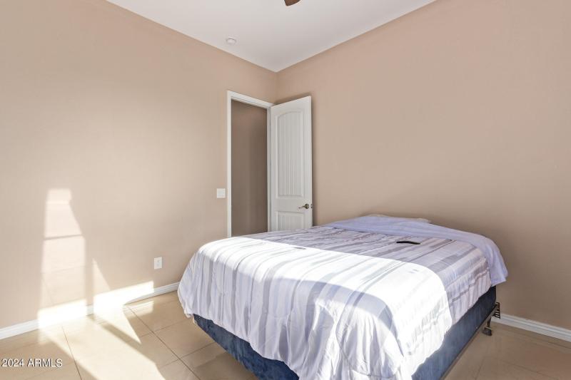 0028-27 - Indian School