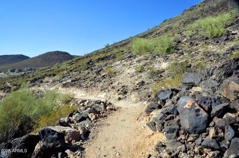 Arrowhead Lakes-Hiking Trails