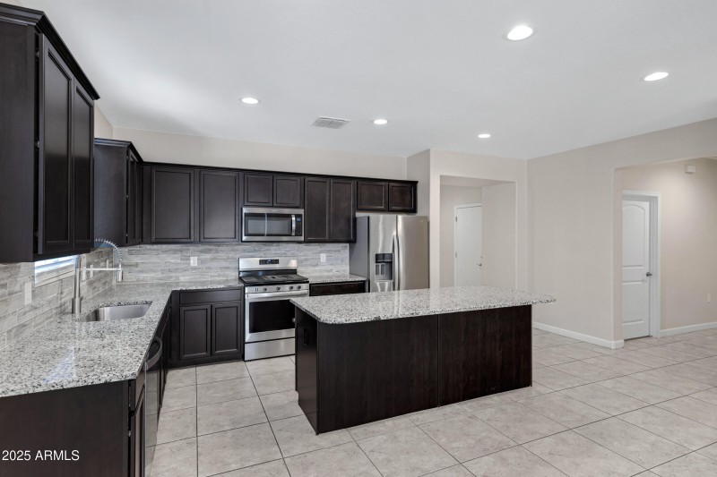 29402 W Mitchell Ave-8