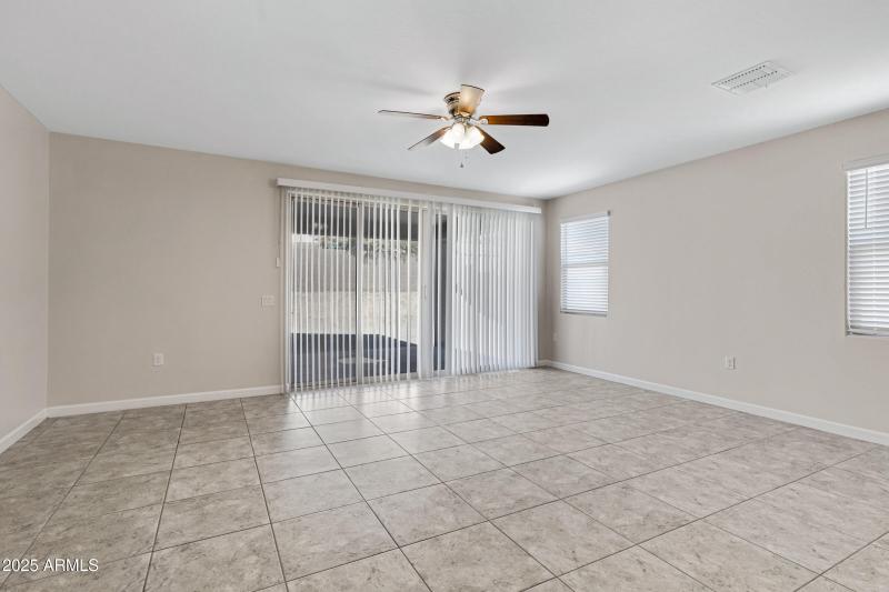 29402 W Mitchell Ave-14