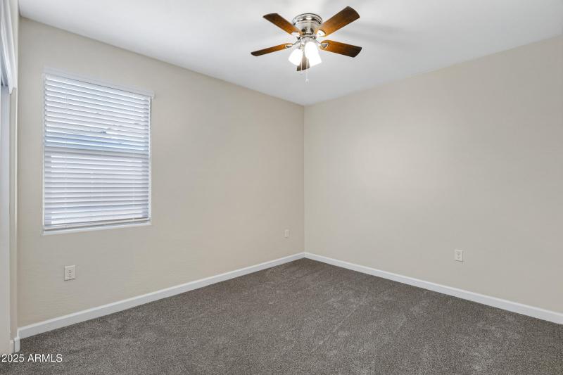 29402 W Mitchell Ave-18