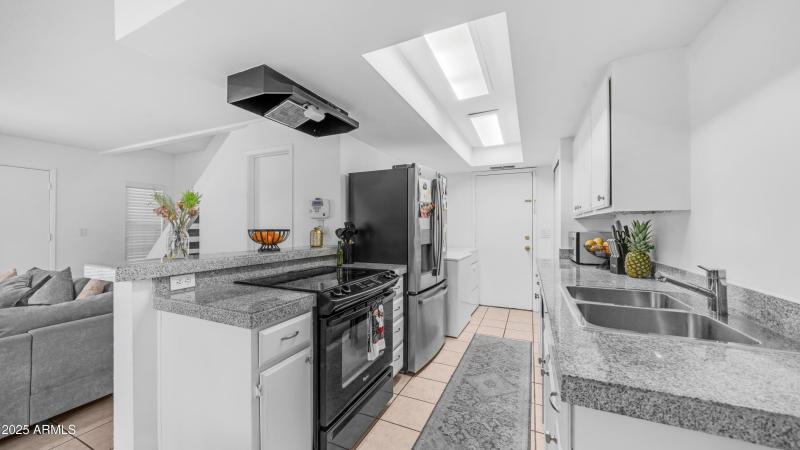 10420 N 10th St Unit 2 (7)