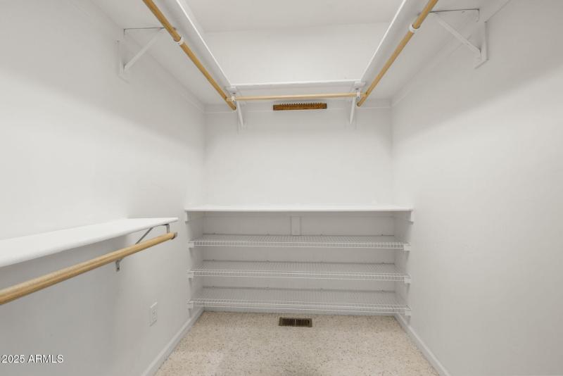 19-Primary Closet (2)