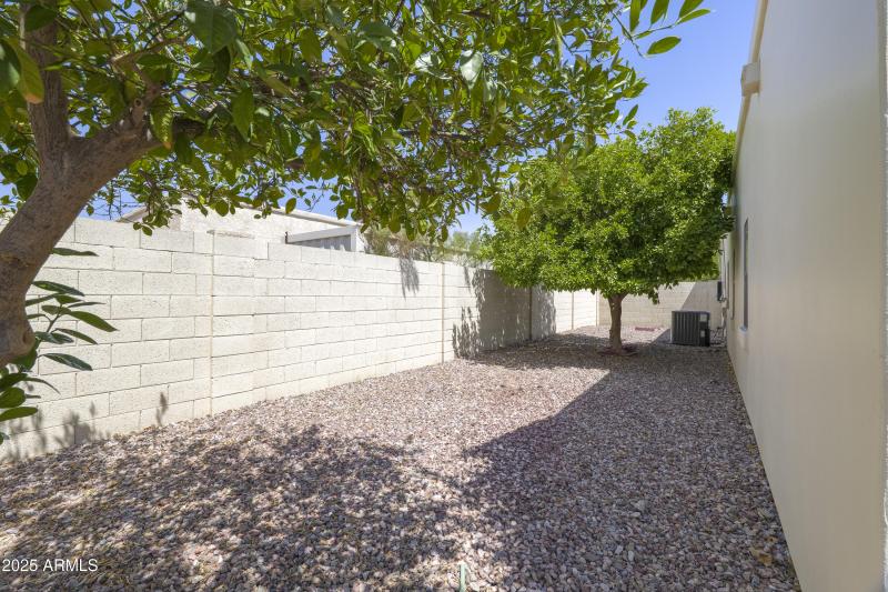 P1010908_09_10_11_12PX